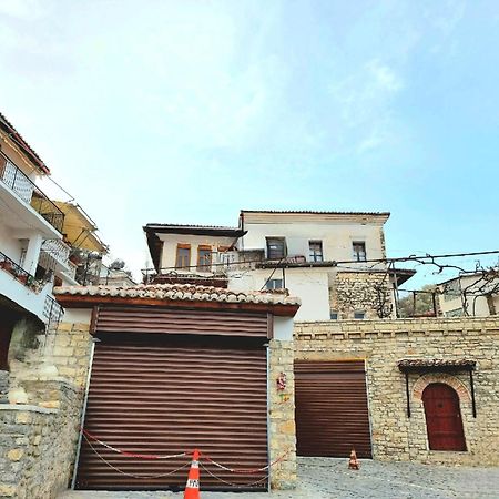 Dd Villa 3 Berat Exterior foto