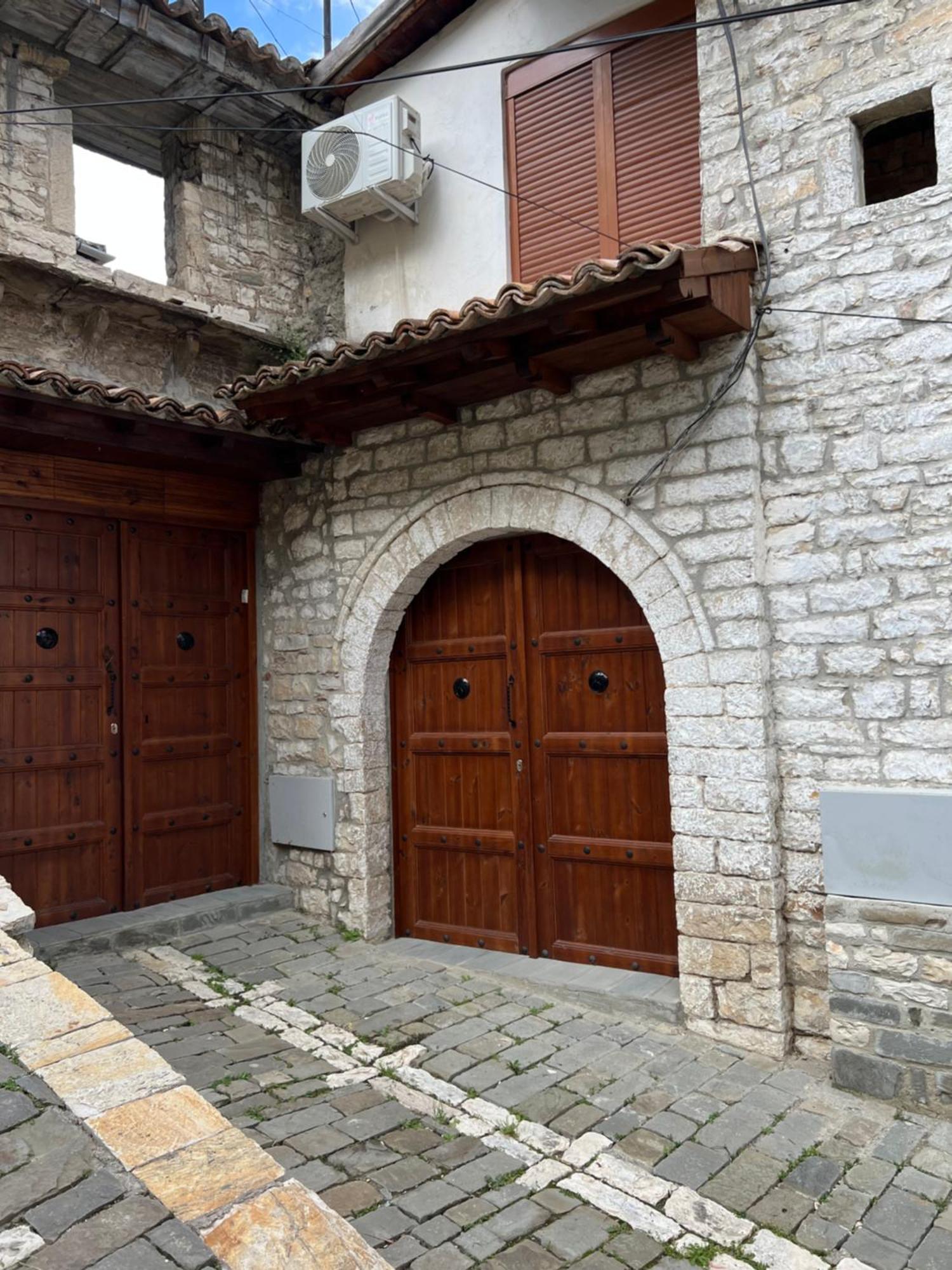 Dd Villa 3 Berat Exterior foto